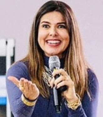 No momento, você está visualizando Comunicadora, apresentadora e mentora de vendas de alta performance, Priscilia Queiroz, está confirmada para o Acim-Connect em setembro