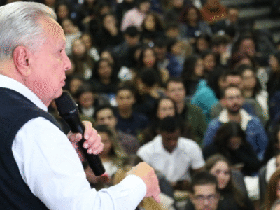 33ª Semana Jurídica da Unimar é grande sucesso e termina com palestra do Deputado Federal Guilherme Derrite. Programação destacou o Direito em movimento, aproximando os acadêmicos de temas relevantes para a prática profissional. Saiba mais