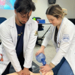 Capacitação em Recuperação Cardiopulmonar em Adultos reforça preparo das equipes da Santa Casa de Marília para atendimentos de urgência. Conheça importância