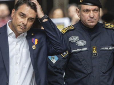 Flávio Bolsonaro reforça candidatura: “Não vou desistir”