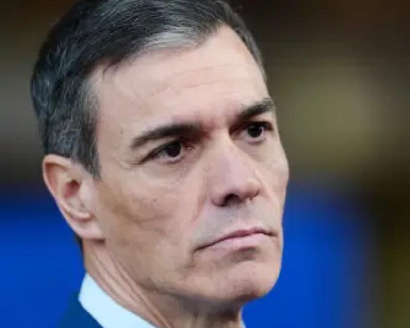 No momento, você está visualizando A dura derrota dos socialistas para a direita em eleição na Espanha