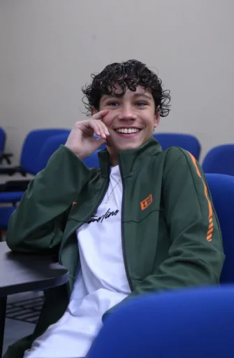 No momento, você está visualizando CONHEÇA: Aluno superdotado entra na faculdade aos 12 anos;