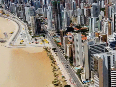 Praias de águas mornas o ano inteiro e sol em quase todos os dias: a capital do Nordeste que está virando um dos maiores destinos turísticos do país