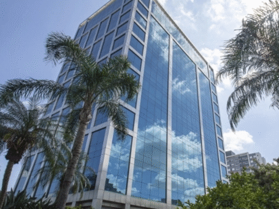 Sicredi atinge R$ 300 bilhões na carteira de investimentos Desempenho reflete ampliação da oferta, diversificação de produtos e evolução na experiência dos associados