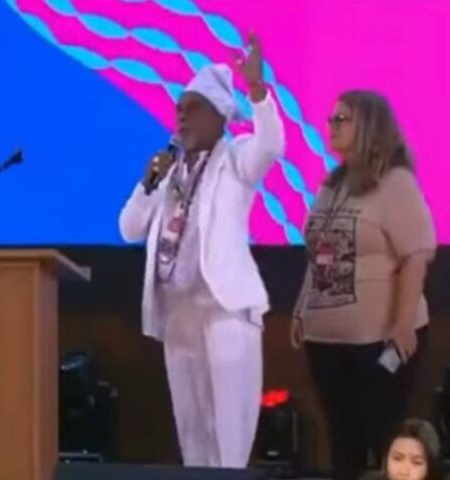 No momento, você está visualizando Pai de santo pede a orixás que dê forças a Lula: “que o inimigo jamais possa lhe destruir,” VEJA VÍDEO