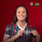 Mariliense revelada em projeto social da SELJ é convocada para a Seleção Brasileira Sub-20. Ela tem trajetória que foi construída no futebol feminino e futsal. Veja