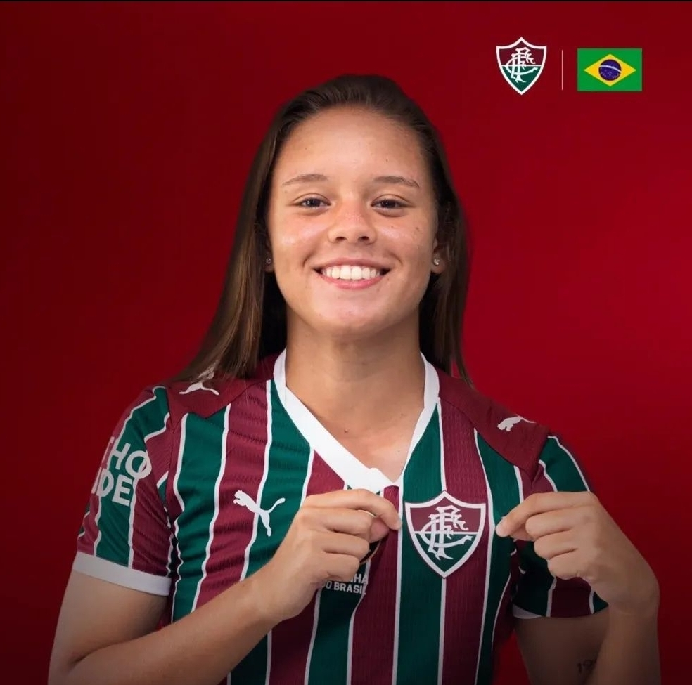 No momento, você está visualizando Mariliense revelada em projeto social da SELJ é convocada para a Seleção Brasileira Sub-20. Ela tem trajetória que foi construída no futebol feminino e futsal. Veja