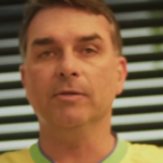 Flávio explica uso de colete à prova de balas “Sei do que eles são capazes”; VEJA VÍDEO