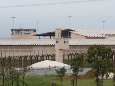 Comissão de Direitos Humanos flagra comida podre na Papuda; VEJA