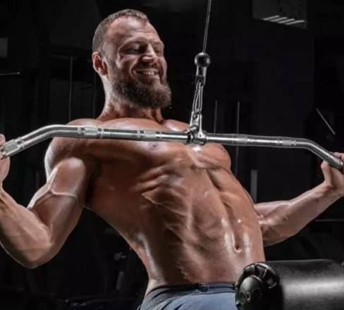 No momento, você está visualizando Treinar musculação todos os dias vale a pena? O que dizem os especialistas; VEJA