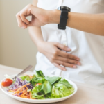 Jejum é melhor que dieta para emagrecer? Veja resultado da análise de ensaios clínicos envolvendo cerca de 2 mil pessoas e publicada na Cochrane Library