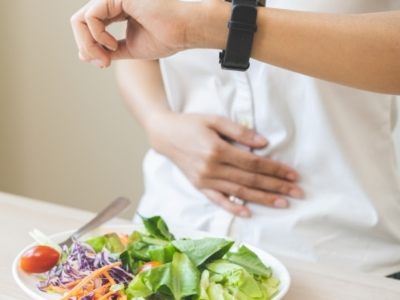 Jejum é melhor que dieta para emagrecer? Veja resultado da análise de ensaios clínicos envolvendo cerca de 2 mil pessoas e publicada na Cochrane Library