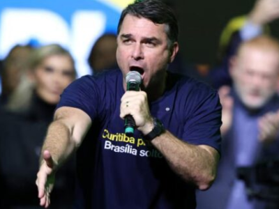Flávio Bolsonaro dispara contra Lula e diz que presidente fez lobby por PCC e CV nos EUA