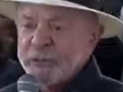 Lula se irrita com equipe por ter que pedir água: ‘no outro mandato tinha 4 homens atrás de mim;’ VEJA VÍDEO