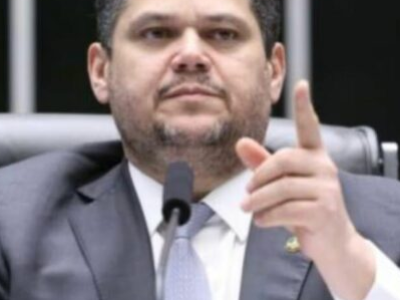 Alcolumbre barra PEC da 6×1: “Não me obrigue”