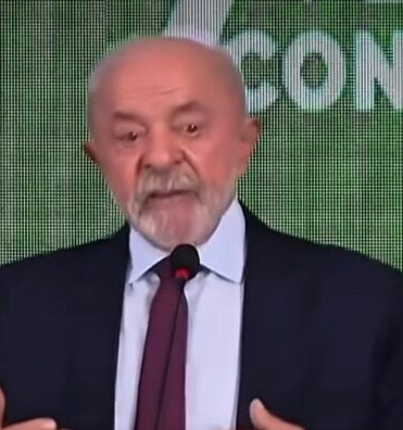 No momento, você está visualizando Lula afirma em discurso que pobre compra teletone roubado e rico não. VEJA VÍDEO