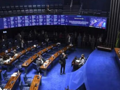 AGORA: Em nova ‘pauta-bomba’, Senado aprova aumento do piso salarial de médicos; SAIBA MAIS