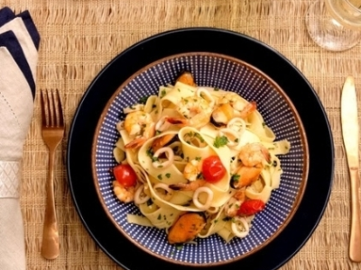 Pappardelle com Lulas, Mexilhões e Camarões ao Vinho Branco. Confira receita especial que troouxemos para o Dia dos Namorados