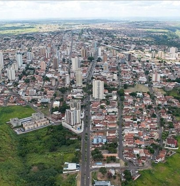 No momento, você está visualizando Abre e Fecha: Prefeitura define funcionamento dos serviços municipais para o feriado de Corpus Christi, que emenda agora os dias 4,5,6 e 7, de quinta a domingo. Confira!