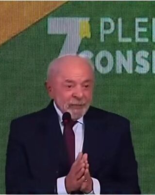 No momento, você está visualizando Lula afirma que pessoas têm medo de devolver celulares em delegacias porque não sabem ‘que tipo de delegado ou policiais vão encontrar’ e fala repercute; VEJA VÍDEO