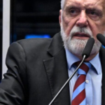 “Cometemos um erro;” afirma Jaques Wagner, sobre delação premiada de investigados presos e considera tortura. Mas não fala de Mauro Cid, que possibilitou a invenção da trama golpista