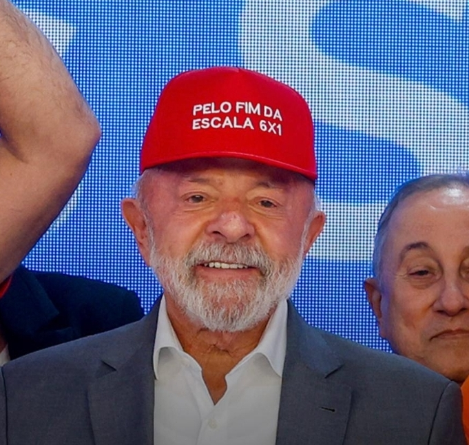No momento, você está visualizando TJDFT manda governo Lula suspender anúncios sobre fim da escala 6×. Juíza entendeu que há indícios de dinheiro público para impulsionar a pauta