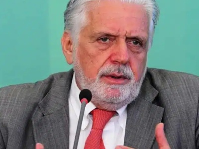 PF deflagra operação que mira Jaques Wagner, líder do governo Lula no Senado