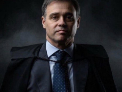 VERGONHA: Mendonça precisou determinar quede PF não avisasse diretor geral da PF sobre os passos do inquérito do Banco Master, pegando a cúpula do governo e da Polícia Federal de surpresa em operação contra Jaques Wagner, diz Folha de SP. Temos então uma PF Corrupta e outra Não?