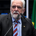 “Cometemos um erro;” afirma Jaques Wagner, sobre delação premiada de investigados presos e considera tortura. Mas não fala de Mauro Cid, que possibilitou a invenção da trama golpista