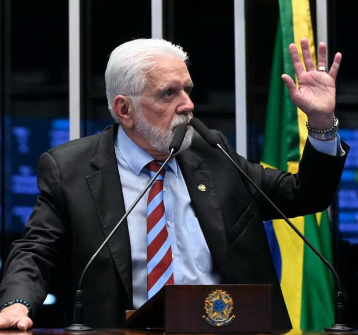 No momento, você está visualizando A reação do Planalto sobre estratégia usada por Wagner de tentar usar Lula como escudo na crise; VEJA