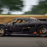 Carro de Lego em tamanho real atinge 111 km/h e quebra recorde impressionante
