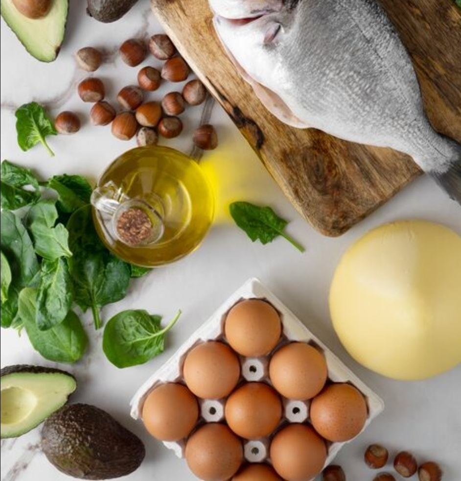 No momento, você está visualizando Saúde cerebral: a dieta que retarda as alterações cerebrais relacionadas à idade. Nova Pesquisa revela a partir de 20% menos encolhimento da massa cinzenta. Saiba aqui como introduzí-la no seu dia a dia