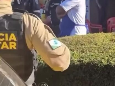 Confusão generalizada entre clientes após Fila sem focinheira atacar cachorro adotado em SC; VEJA VÍDEO