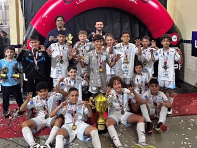 SELJ/MAC Sub-11 conquista título invicto da Copa da Liga Paulista de Futsal 2026. Venceu Cotia por 4 a 1 e ainda teve melhor ataque e defesa