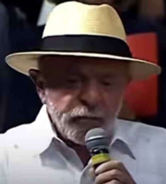 No momento, você está visualizando Lula admite ser desonesto. “O político honesto que vocês procuram não está dentro de mim”, diz em discurso a alunos da Obmep. Não acredita? Assista ao vídeo