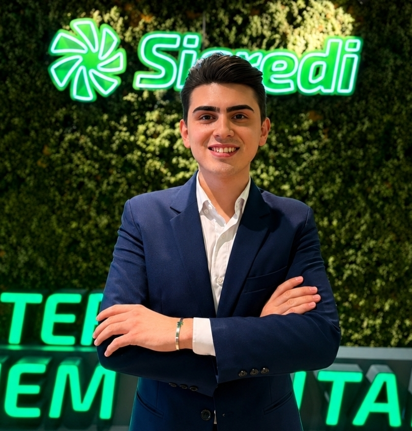 No momento, você está visualizando Sicredi oferece formação gratuita para conectar profissionais ao mercado de trabalho. São 800 horas de capacitação que atende à crescente demanda por profissionas qualificados