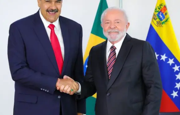 No momento, você está visualizando Saiba as cinco vezes que Lula interferiu nas eleições de outros países
