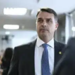 URGENTE: Itamaraty recusa vistos de enviados americanos que planejavam se reunir com Flávio Bolsonaro