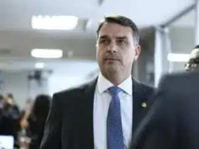 URGENTE: Itamaraty recusa vistos de enviados americanos que planejavam se reunir com Flávio Bolsonaro