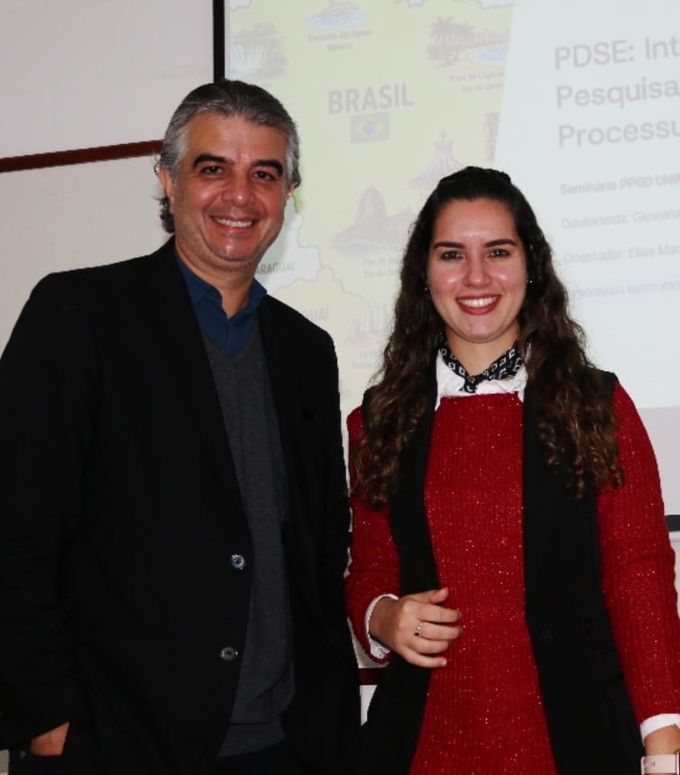 No momento, você está visualizando Unimar fortalece internacionalização com retorno da 1ª. doutoranda do Programa de Doutorado no Exterior (PDSE). Aos interessados, as inscrições estão abertas. Veja aqui