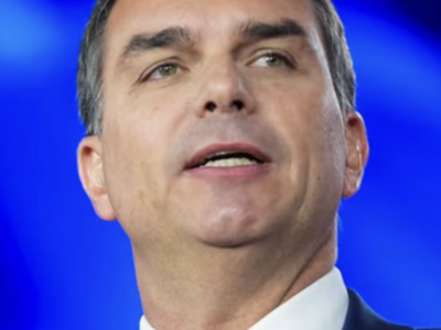 Flávio Bolsonaro sugere em documento enviado aos EUA trocar tarifas sobre o Brasil por punição a autoridades; ENTENDA
