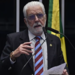 PF detecta mais de cinco horas de conversas entre Jaques Wagner e ex-sócio do Master