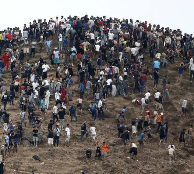 No momento, você está visualizando 49 mil migrantes entram em Ceuta em 24 horas, estima governo da Espanha