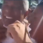 ‘Seu sorriso vai acabar’ diz mulher ao se aproximar do governador da Bahia durante evento e reação de Jerônimo viraliza; VEJA VÍDEO