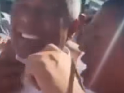 ‘Seu sorriso vai acabar’ diz mulher ao se aproximar do governador da Bahia durante evento e reação de Jerônimo viraliza; VEJA VÍDEO