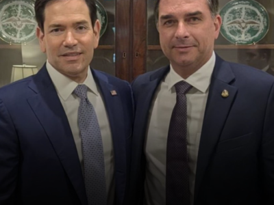 Flávio Bolsonaro envia aos EUA plano para aumentar comércio bilateral e flexibilizar Mercosul