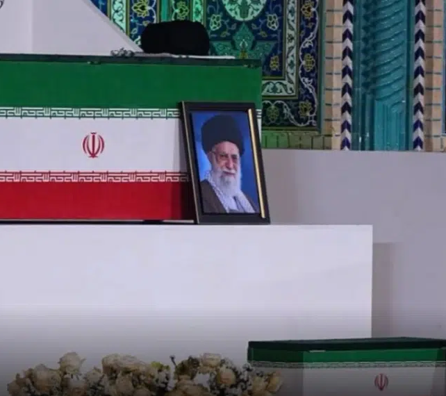 No momento, você está visualizando Brasil envia embaixador ao Irã e marca presença em funeral de Ali Khamenei que reúne líderes de dezenas de países