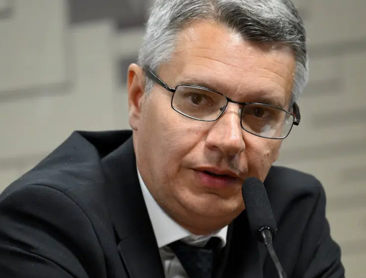 No momento, você está visualizando COAF preocupado com sanções dos EUA a PCC e CV
