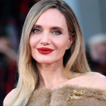 Angelina Jolie faz revelação sobre vida íntima após divórcio com Brad Pitt e deixa fãs surpresos; VEJA