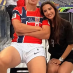 Ex-jogadora, influenciadora e mãe: companheira de Haaland que acompanha a Noruega na Copa do Mundo